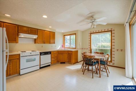 2654 Kristin Court NE Salem OR 97305