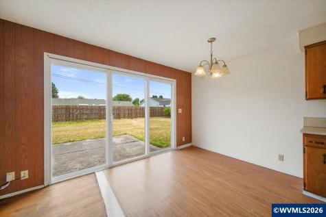 2815 SE Oak Street Albany OR 09732-1