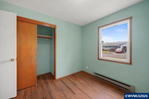 2815 SE Oak Street Albany OR 09732-1