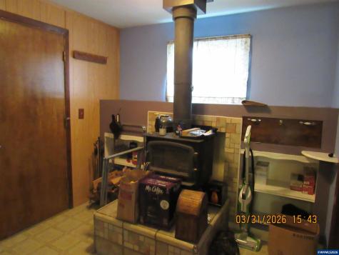 854 SW Swift Avenue Mill City OR 97360