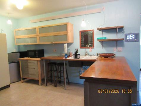 854 SW Swift Avenue Mill City OR 97360
