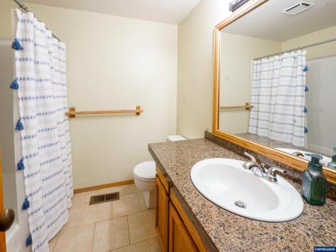 1286 Chrissy Court S Salem OR 97306