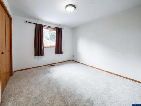 1286 Chrissy Court S Salem OR 97306