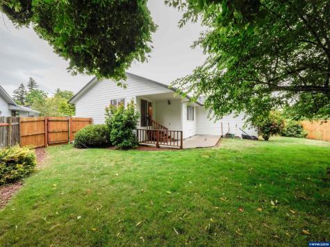 1286 Chrissy Court S Salem OR 97306