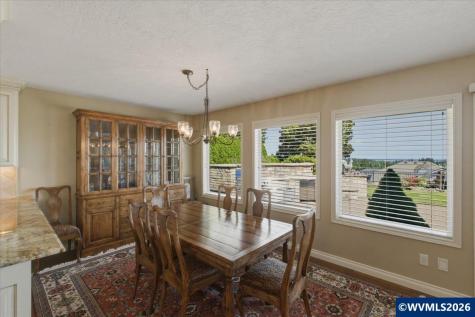 5918 Crystal Court SE Salem OR 97306