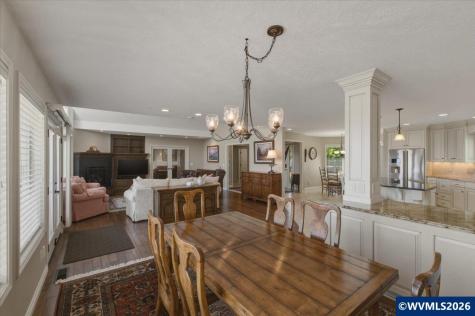 5918 Crystal Court SE Salem OR 97306