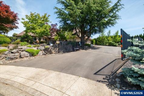 5918 Crystal Court SE Salem OR 97306