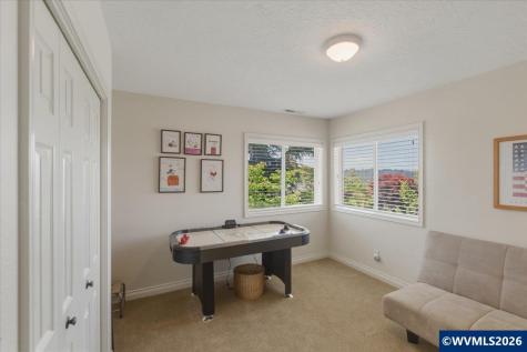 5918 Crystal Court SE Salem OR 97306