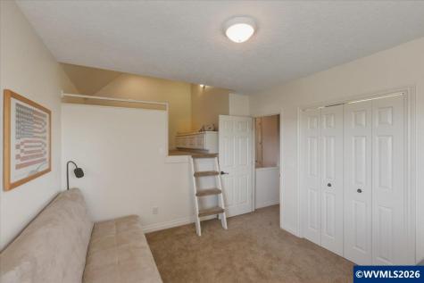 5918 Crystal Court SE Salem OR 97306