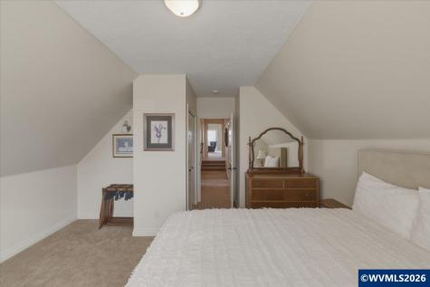 5918 Crystal Court SE Salem OR 97306