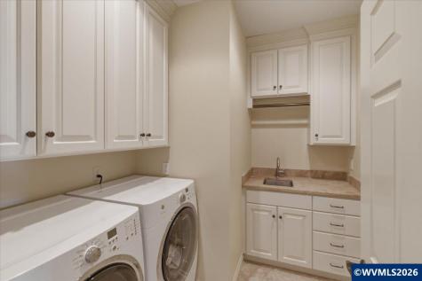 5918 Crystal Court SE Salem OR 97306