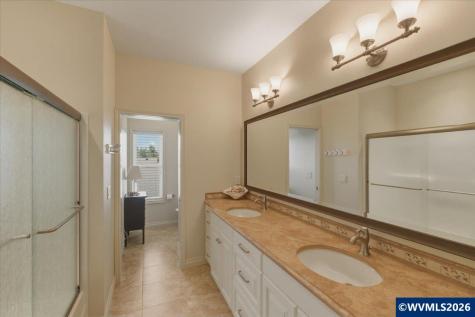 5918 Crystal Court SE Salem OR 97306