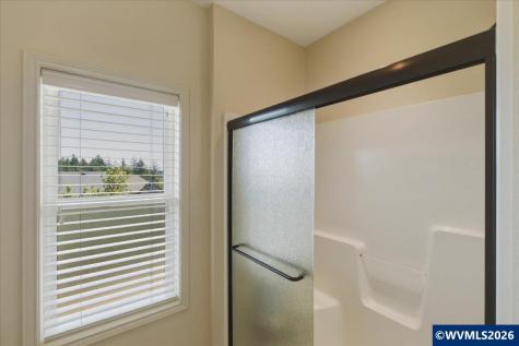 5918 Crystal Court SE Salem OR 97306