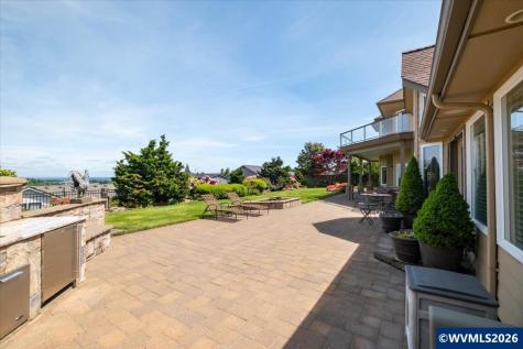 5918 Crystal Court SE Salem OR 97306