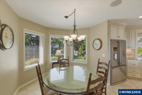 5918 Crystal Court SE Salem OR 97306