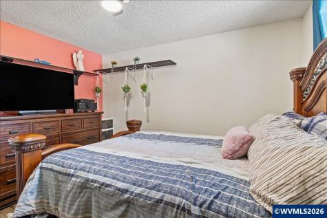 1030 Bentley Street E Monmouth OR 97361