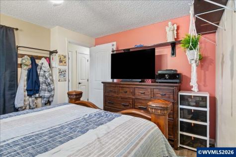 1030 Bentley Street E Monmouth OR 97361
