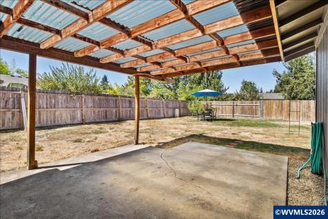 1030 Bentley Street E Monmouth OR 97361