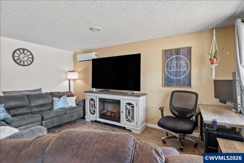 1030 Bentley Street E Monmouth OR 97361