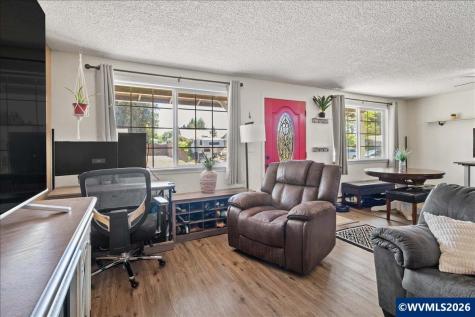 1030 Bentley Street E Monmouth OR 97361
