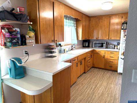 2514 Pine Lane SE Albany OR 97322