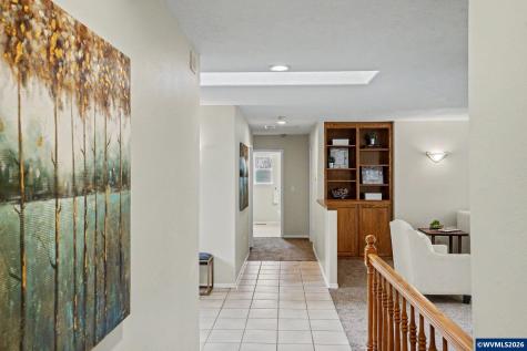 1759 Sunburst Terrace NW Salem OR 97304