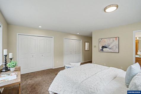 1759 Sunburst Terrace NW Salem OR 97304