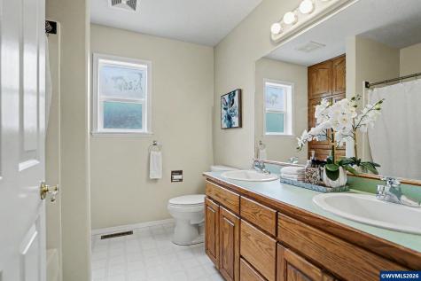1759 Sunburst Terrace NW Salem OR 97304