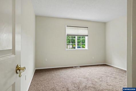 1759 Sunburst Terrace NW Salem OR 97304
