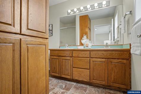 1759 Sunburst Terrace NW Salem OR 97304