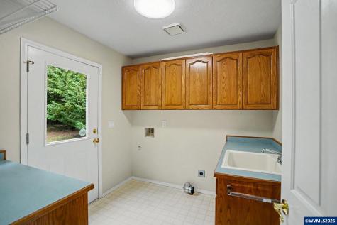 1759 Sunburst Terrace NW Salem OR 97304