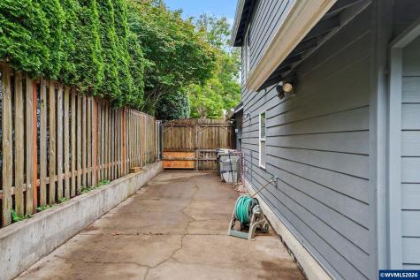 645 SW Sandalwood Street Corvallis OR 97333
