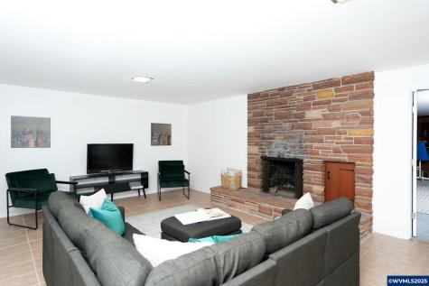 1440 Laurel Heights Drive NW Albany OR 97321