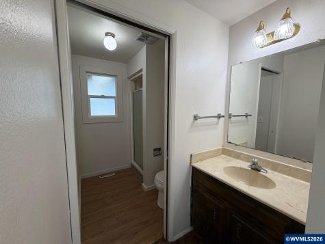 3328 Foxglove Street Lebanon OR 97355