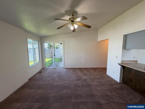 3328 Foxglove Street Lebanon OR 97355