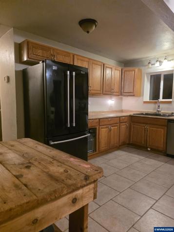 1315 1st Avenue Sweet Home OR 97386