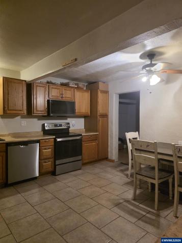 1315 1st Avenue Sweet Home OR 97386