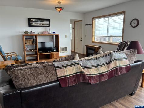 2701 NW Parker Avenue Waldport OR 97394