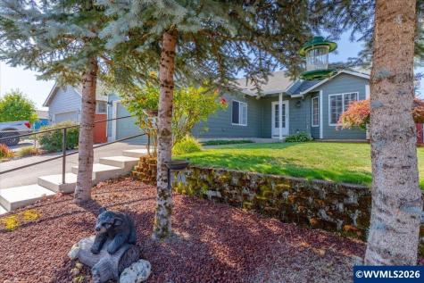 4940 Keiko Court NE Salem OR 97305