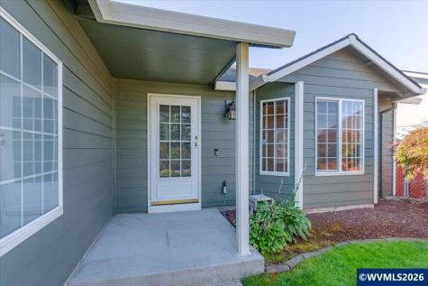 4940 Keiko Court NE Salem OR 97305