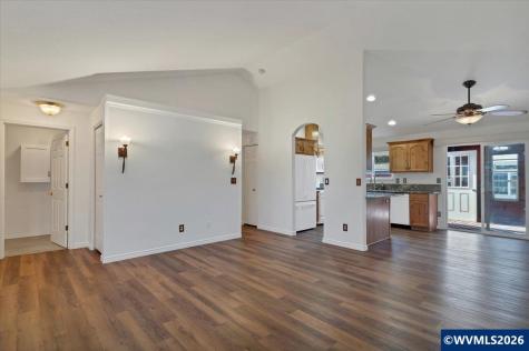 4940 Keiko Court NE Salem OR 97305