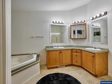 20788 Hazelnut Ridge Road NE Scotts Mills OR 97375