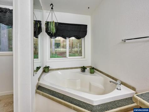 20788 Hazelnut Ridge Road NE Scotts Mills OR 97375