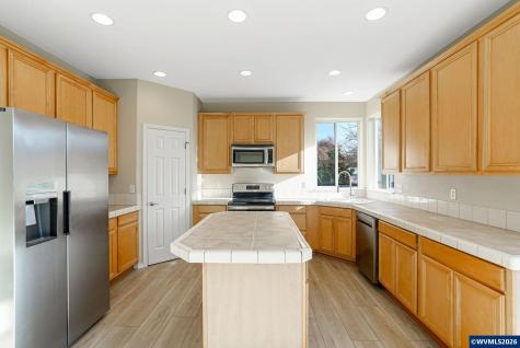 1676 Marten Avenue SW Albany OR 97321