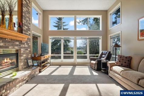 5342 Sparta Lp SE Salem OR 97306