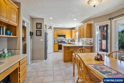 5342 Sparta Lp SE Salem OR 97306