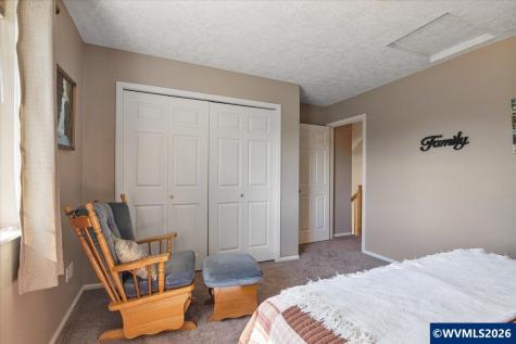 5342 Sparta Lp SE Salem OR 97306