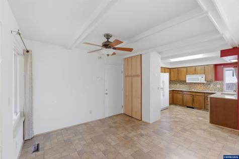 3274 Oakcrest Drive NW Salem OR 97304