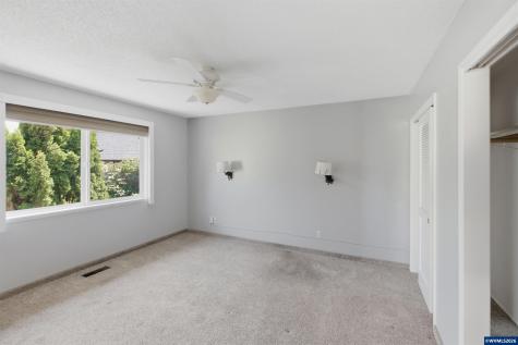 3274 Oakcrest Drive NW Salem OR 97304