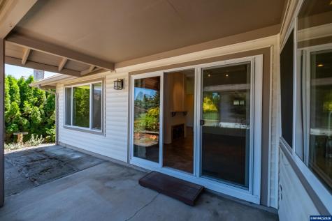 3274 Oakcrest Drive NW Salem OR 97304
